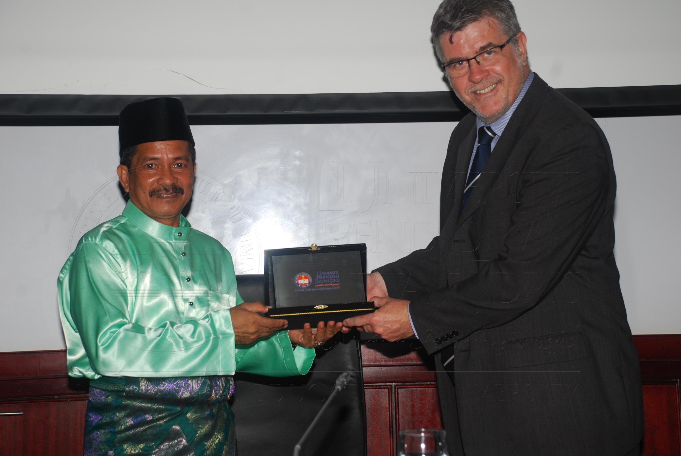 PRO15 134 LOI DSC 0673